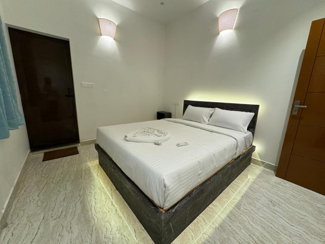 La Tamara Suite - Tie Hotels & Resorts Пондичерри Экстерьер фото