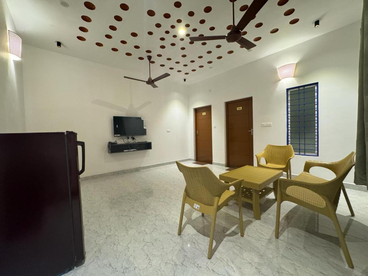 La Tamara Suite - Tie Hotels & Resorts Пондичерри Экстерьер фото