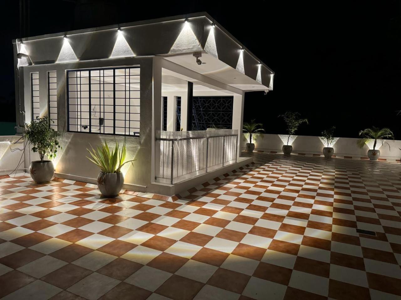 La Tamara Suite - Tie Hotels & Resorts Пондичерри Экстерьер фото