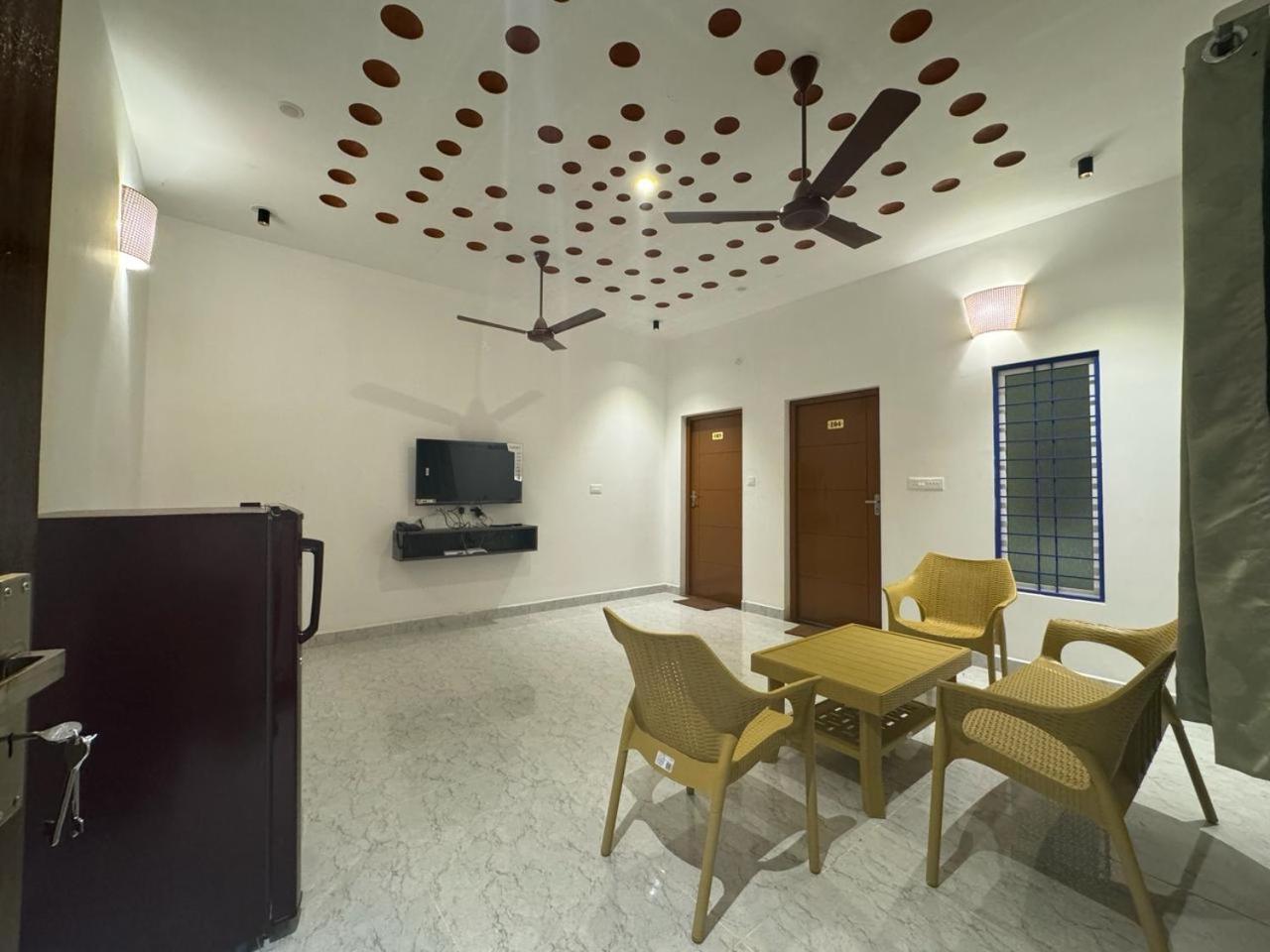 La Tamara Suite - Tie Hotels & Resorts Пондичерри Экстерьер фото