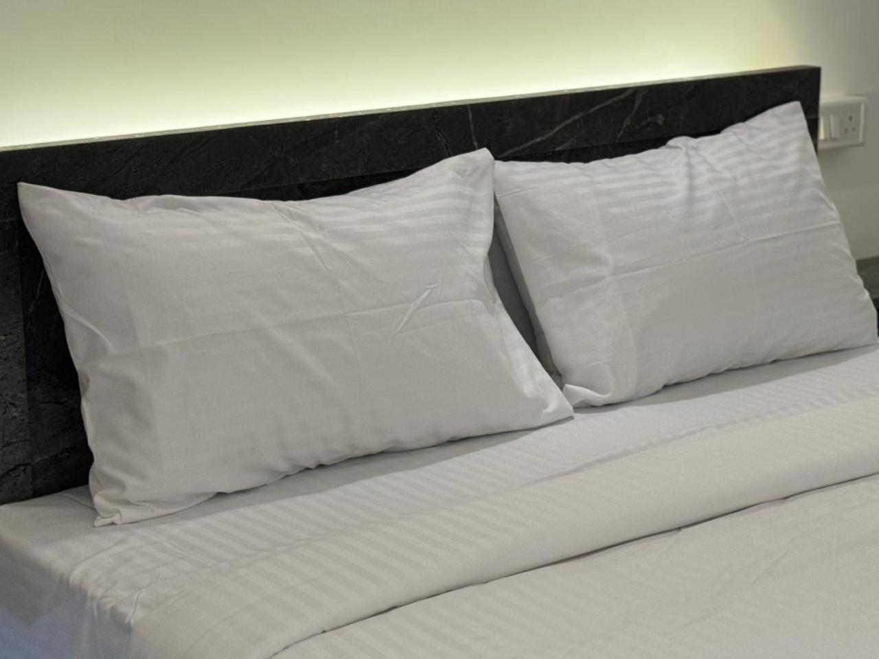 La Tamara Suite - Tie Hotels & Resorts Пондичерри Экстерьер фото