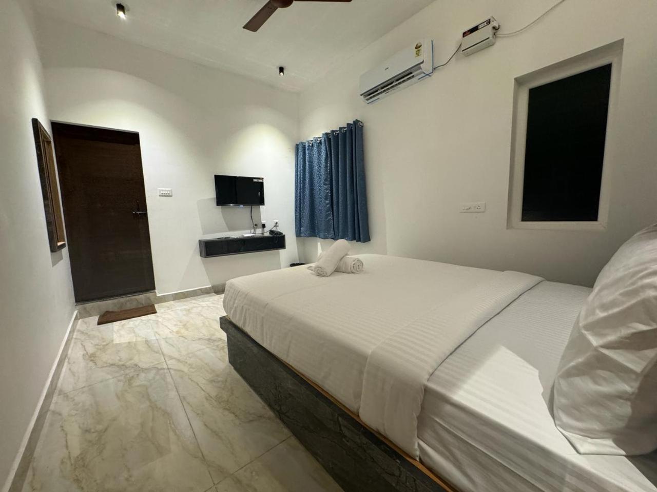La Tamara Suite - Tie Hotels & Resorts Пондичерри Экстерьер фото