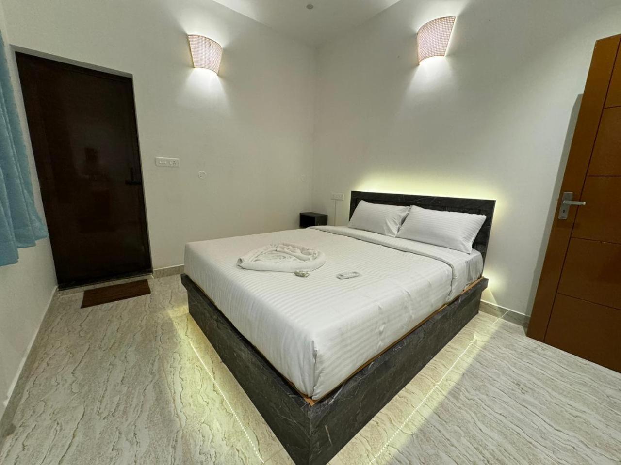 La Tamara Suite - Tie Hotels & Resorts Пондичерри Экстерьер фото